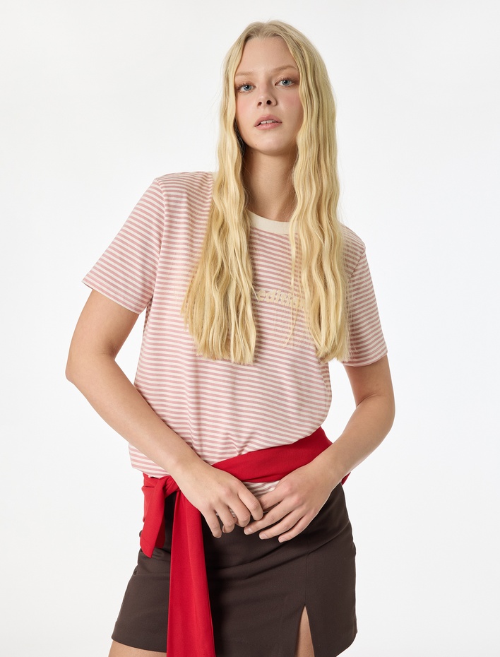  Kısa Kollu Bisiklet Yaka Çizgili Tişört