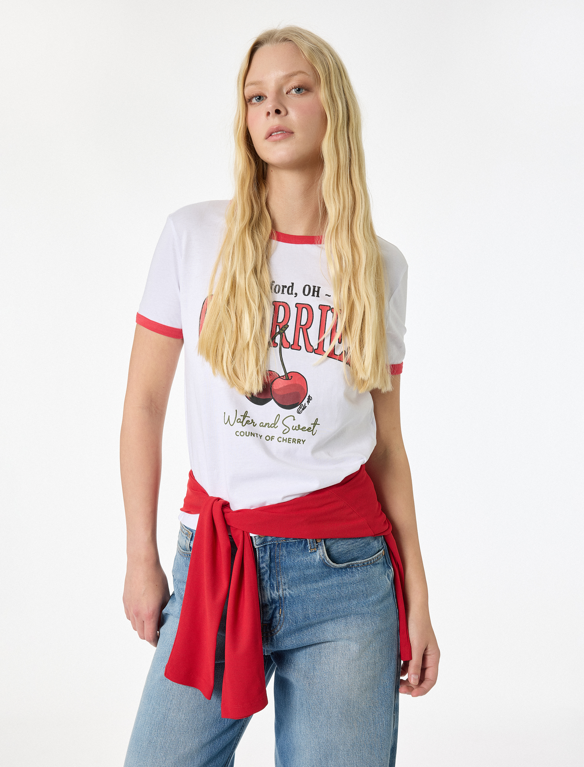   Kısa Kollu Bisiklet Yaka Kiraz Baskılı Pamuklu Tişört