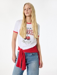 Kısa Kollu Bisiklet Yaka Kiraz Baskılı Pamuklu Tişört