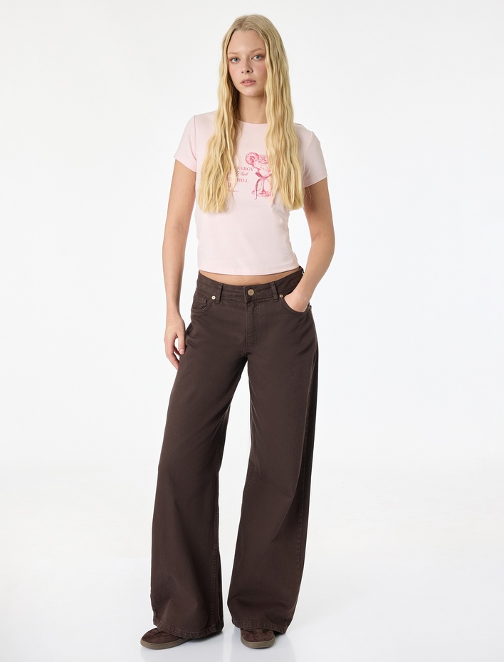  Slim Fit Kısa Kollu Bisiklet Yaka Pamuklu Fiyonklu Baskılı Tişört