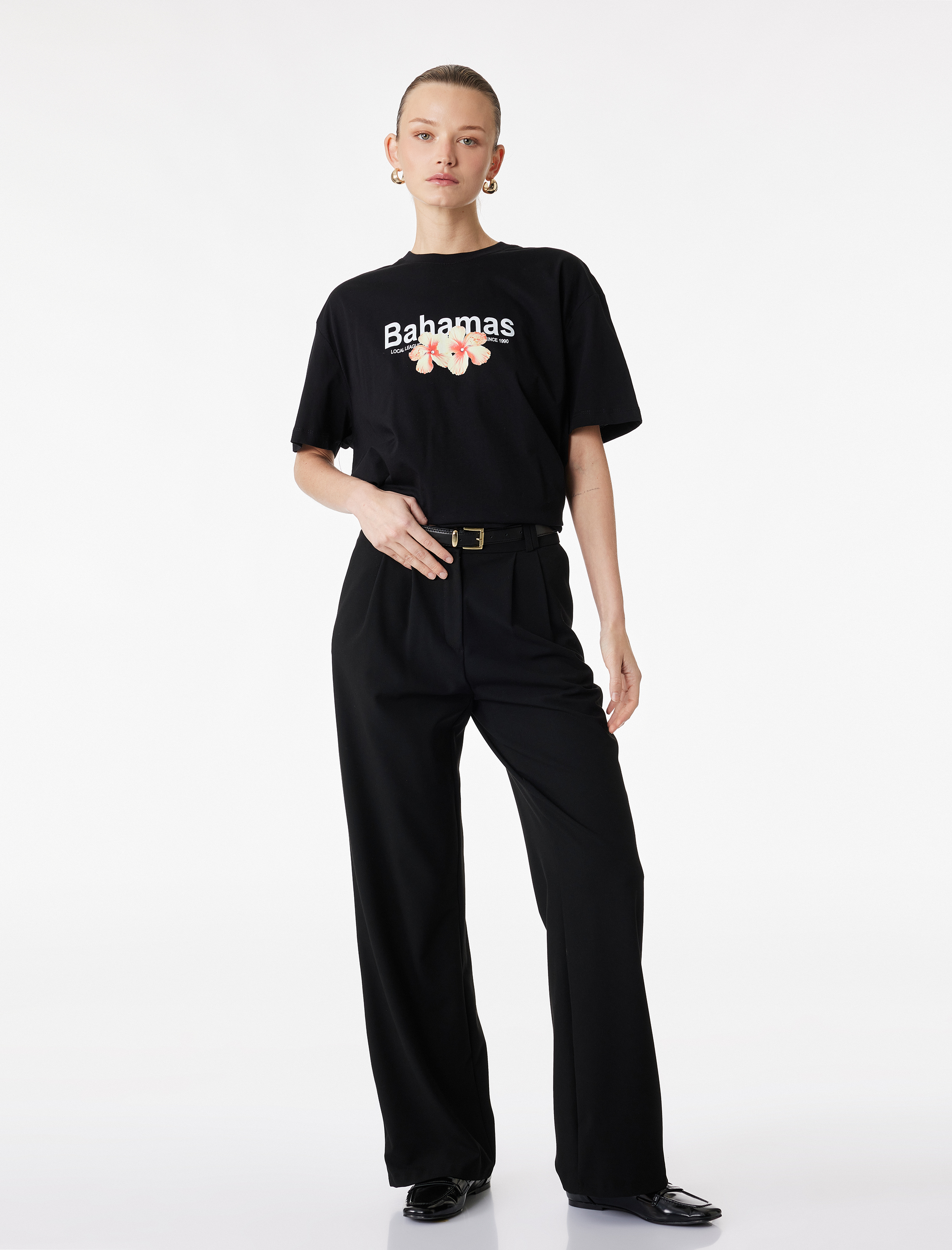   Pamuklu Kısa Kollu Bisiklet Yaka Çiçek Baskılı Oversize Tişört