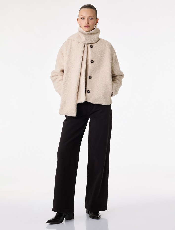  Düğmeli Cepli Uzun Kollu Kısa Atkılı Peluş Mont