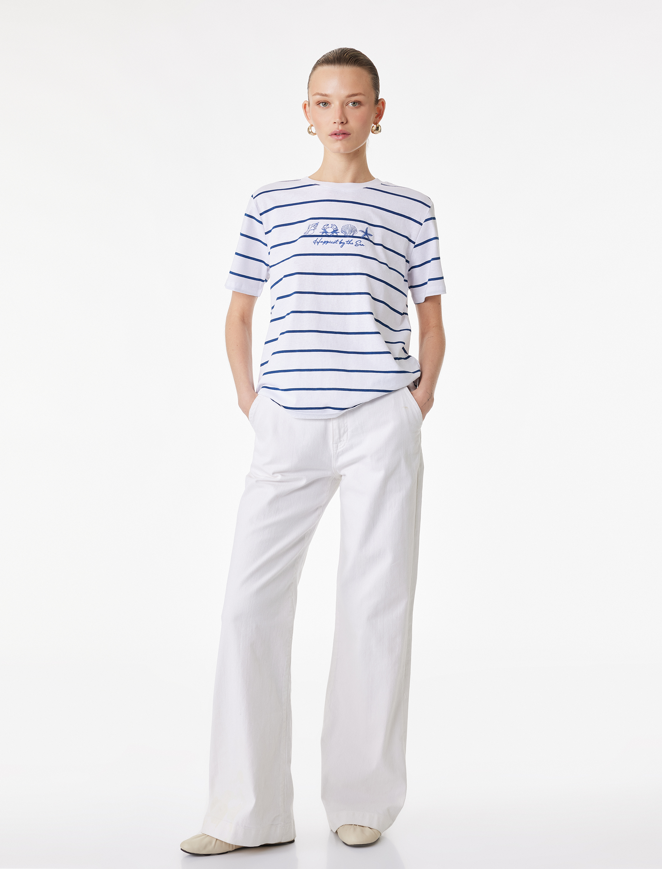   Pamuklu Kısa Kollu Deniz Kabuğu Nakış Detaylı Çizgili Tişört