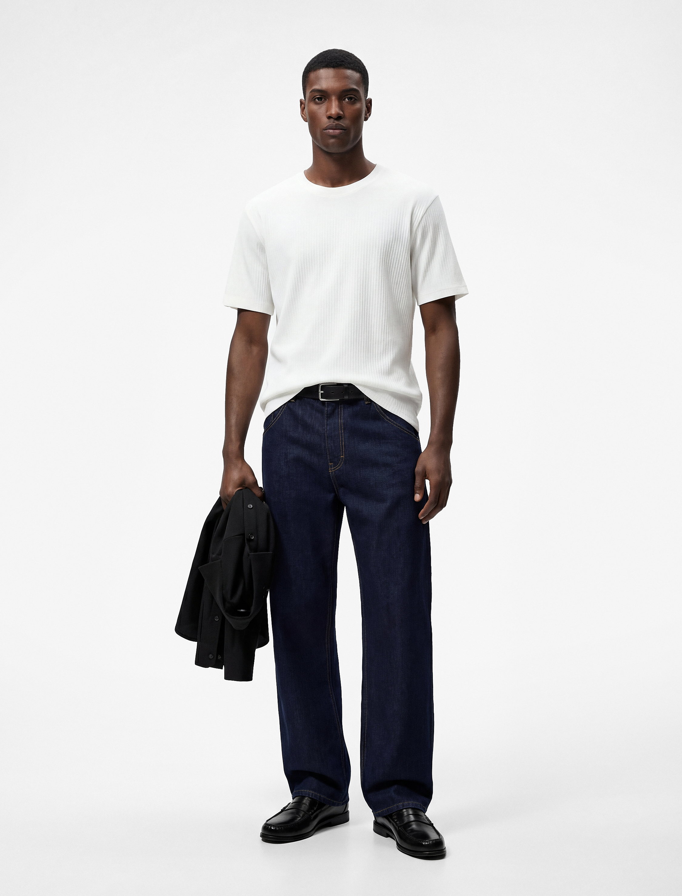   Regular Fit Dokulu Kısa Kollu Basic Bisiklet Yaka Tişört