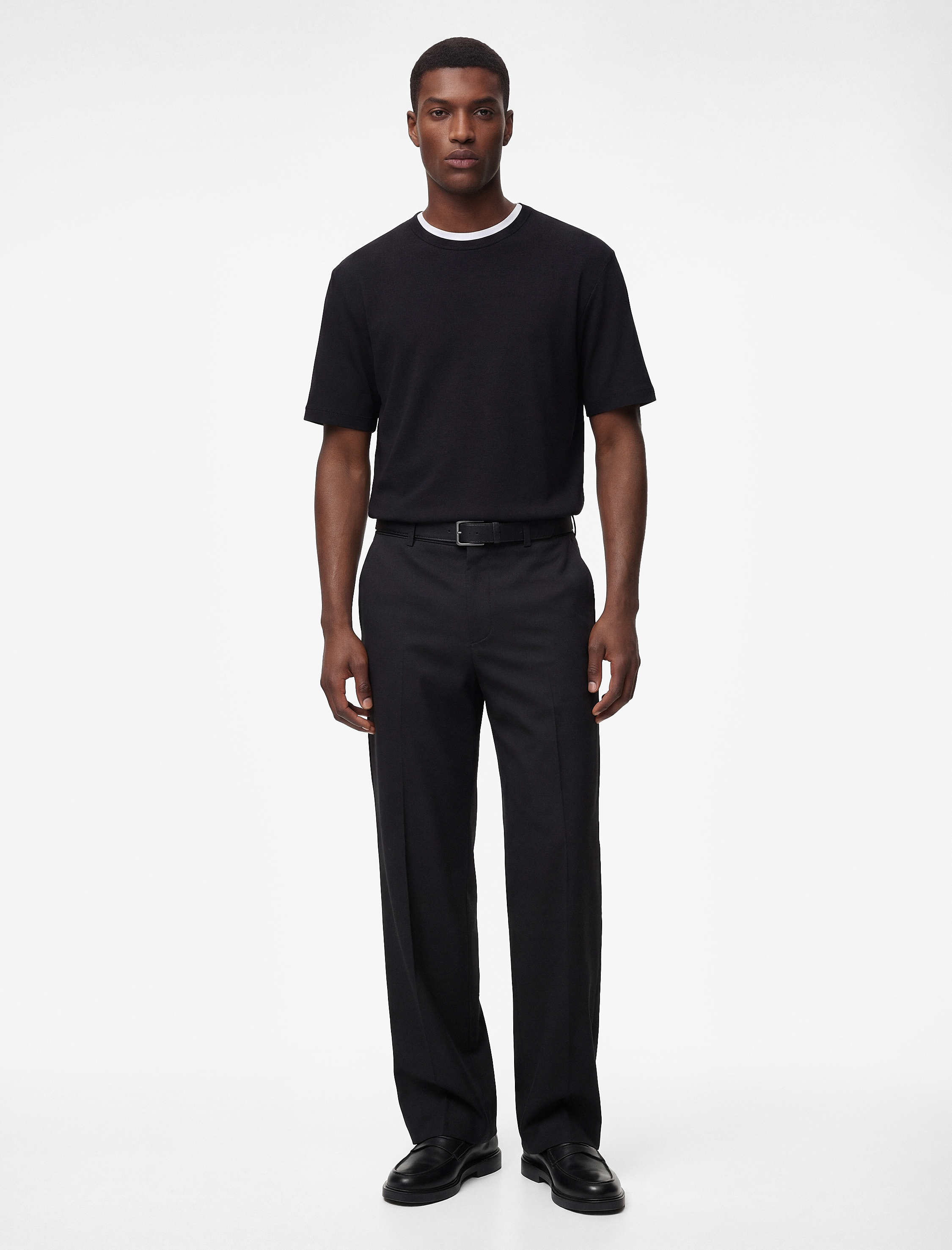   Regular Fit Dokulu Kısa Kollu Basic Bisiklet Yaka Tişört