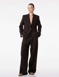 Düğmeli Cepli Geniş Yaka Krep Blazer Ceket