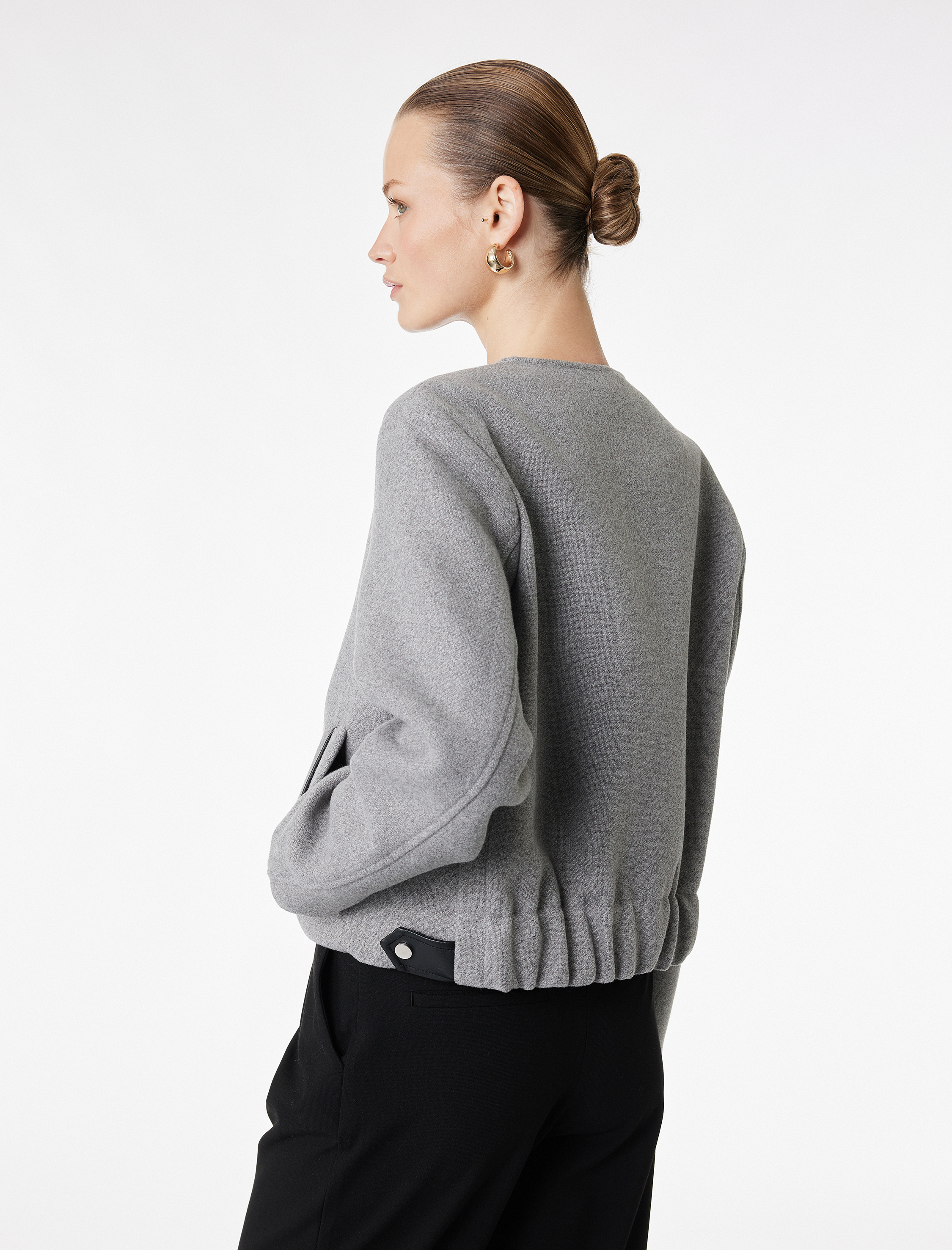   Kontrast Detaylı Cepli Fermuarlı Bisiklet Yaka Crop Kaşe Ceket