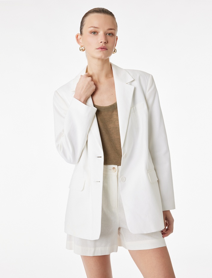  Cep Detaylı Yüksek Bel Düğmeli Keten Karışımlı Bermuda Şort