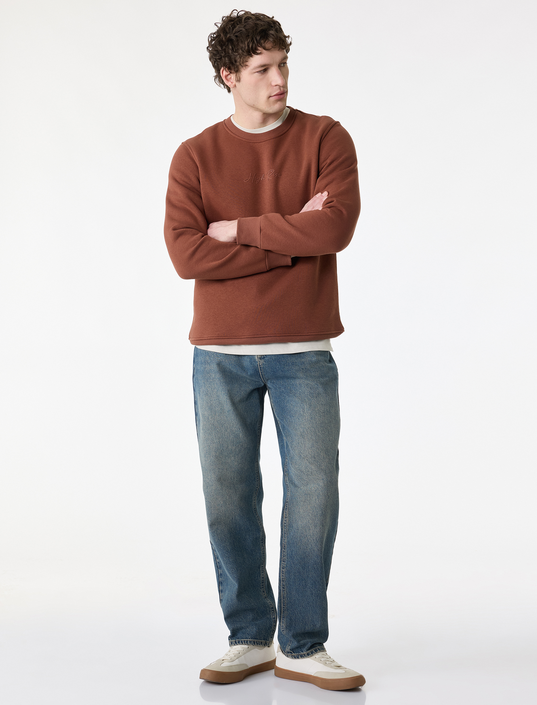   Regular Fit Uzun Kollu Şardonlu Bisiklet Yaka Basic Baskılı Sweatshirt