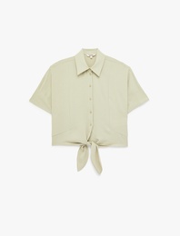 Kısa Kollu Klasik Yaka Bağlama Detaylı Crop Gömlek