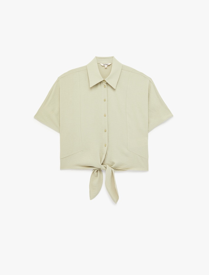  Kısa Kollu Klasik Yaka Bağlama Detaylı Crop Gömlek