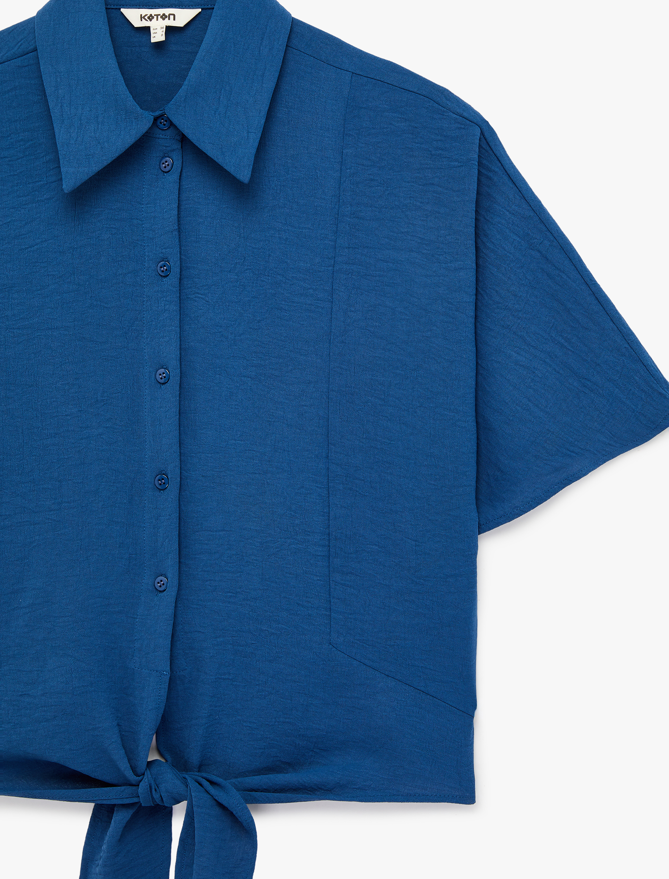   Kısa Kollu Klasik Yaka Bağlama Detaylı Crop Gömlek