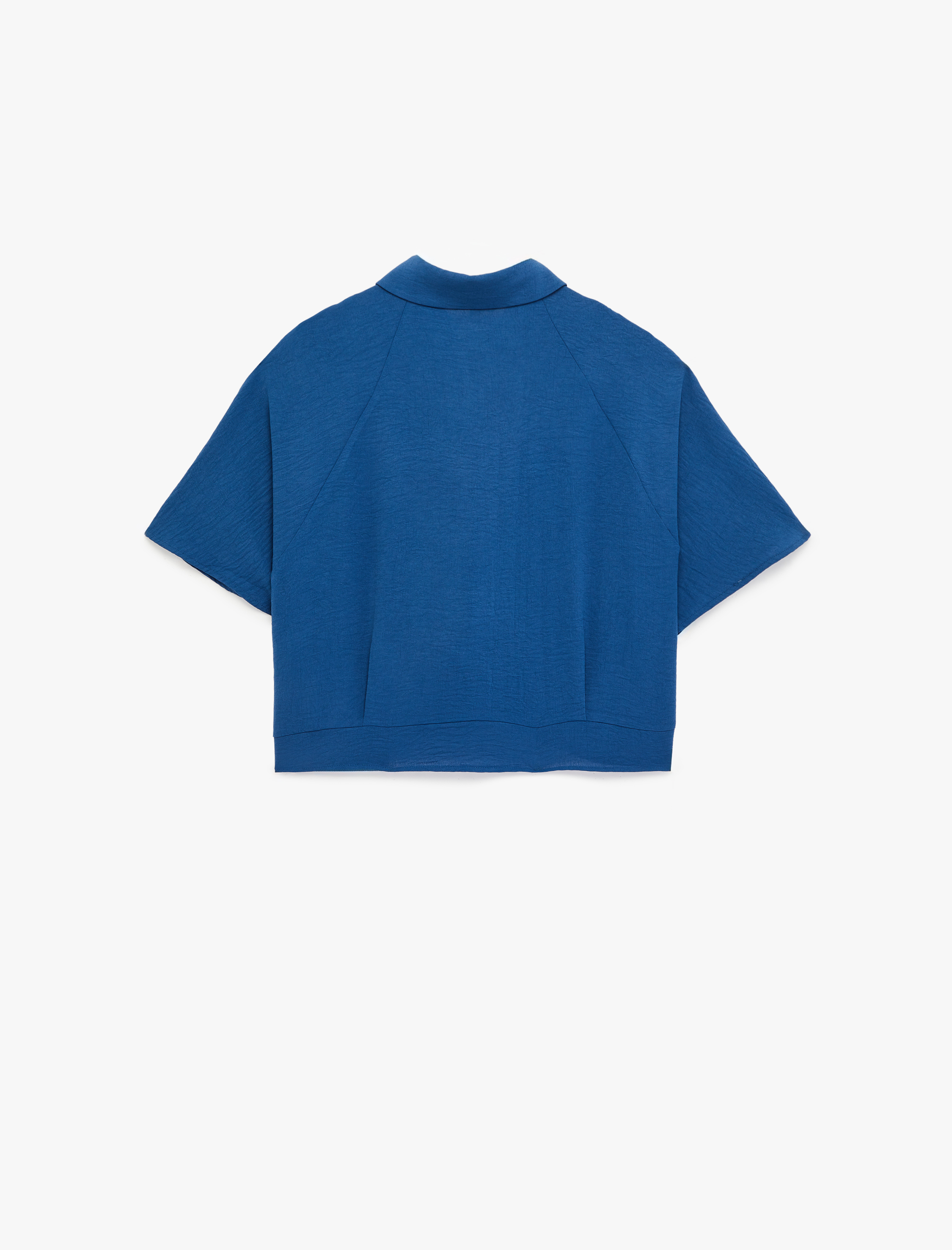   Kısa Kollu Klasik Yaka Bağlama Detaylı Crop Gömlek