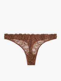 Rahat Kalıp Dantelli String Külot