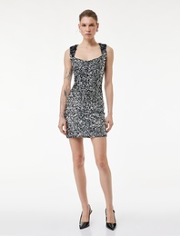 Kolsuz Kalp Yaka Payetli Mini Abiye Elbise