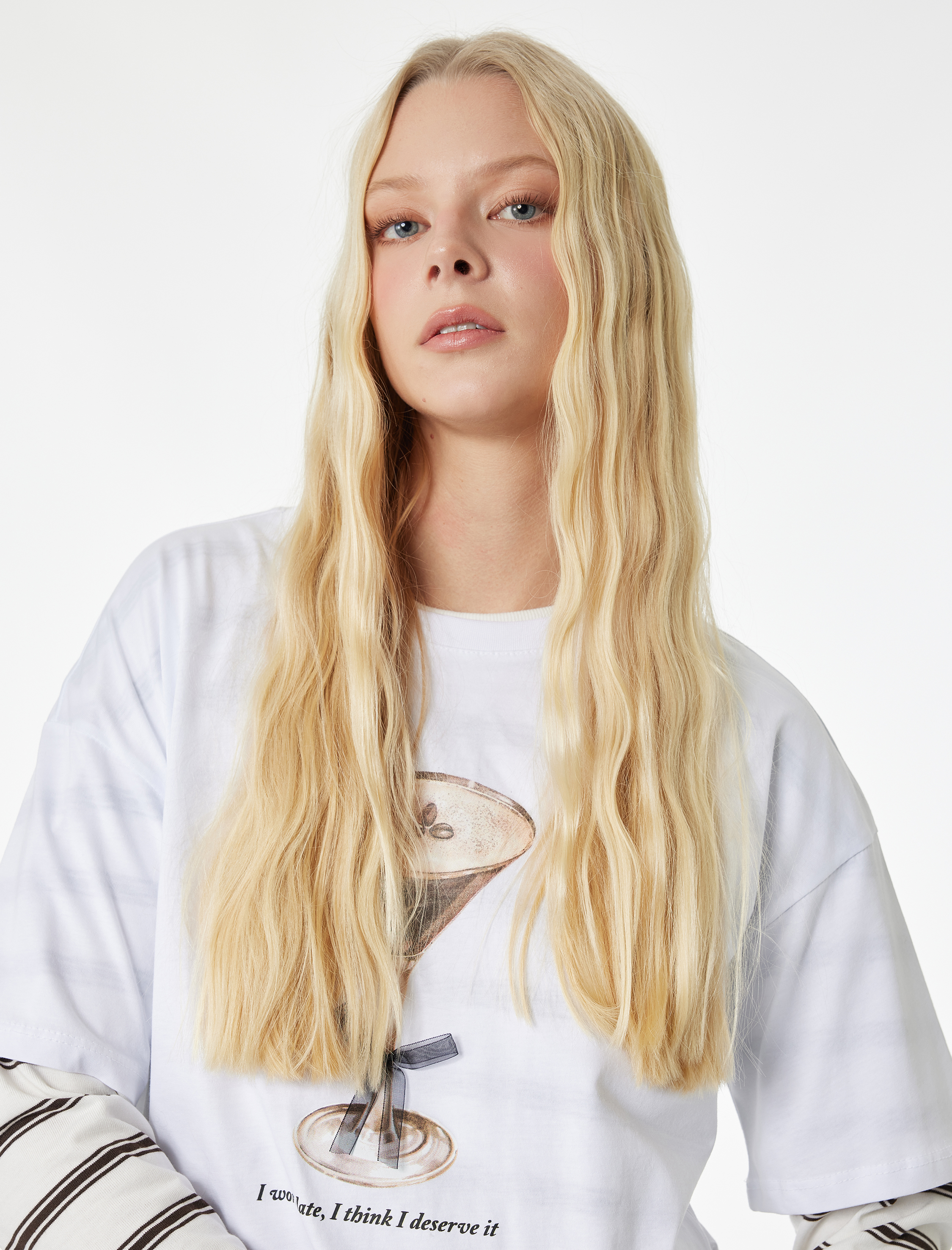   Kısa Kollu Bisiklet Yaka Pamuklu Fiyonklu Baskılı Oversize Tişört