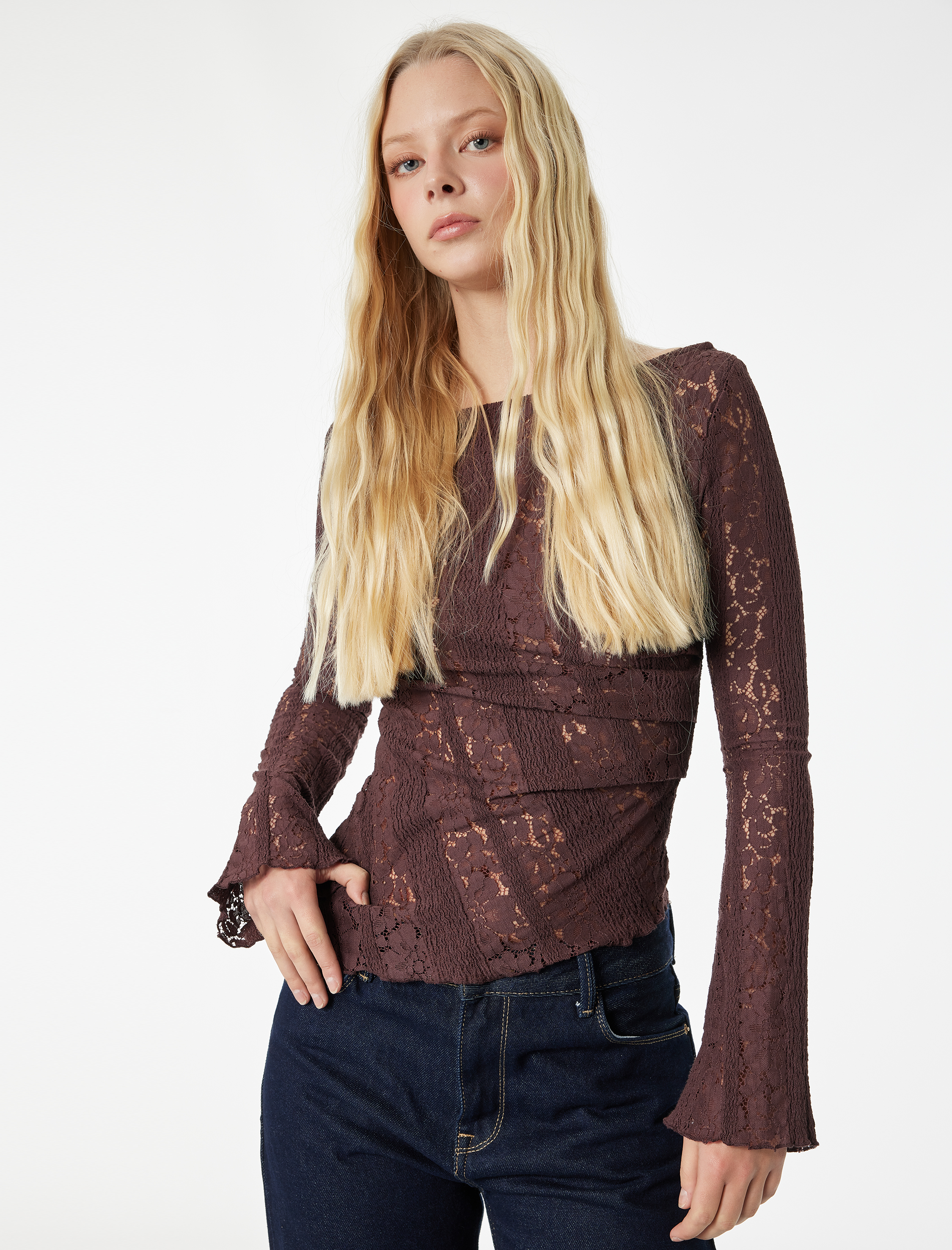   Asimetrik Kayık Yaka Uzun Kollu Slim Fit Dantelli Tişört