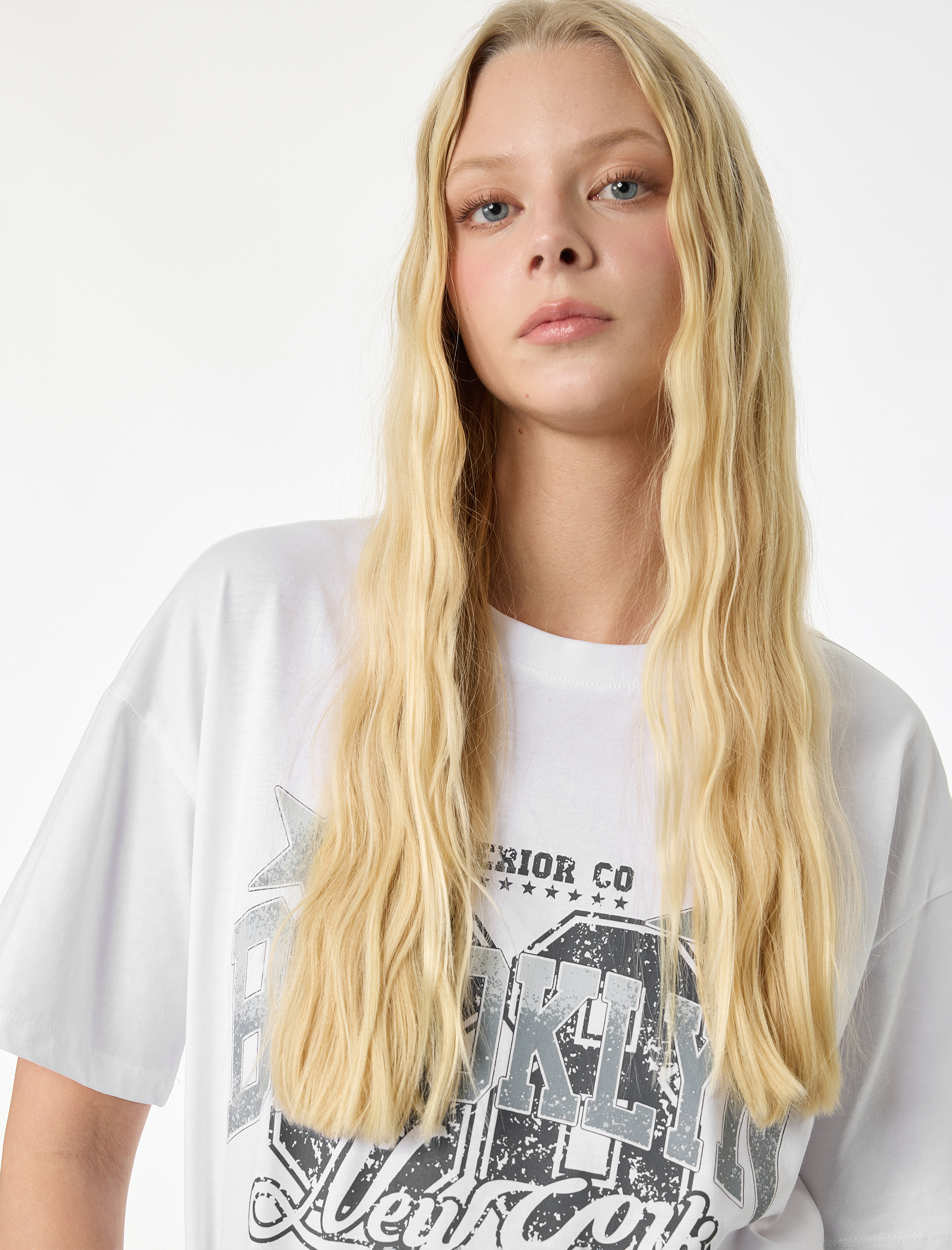   Kısa Kollu Bisiklet Yaka Pamuklu Baskılı Oversize Tişört