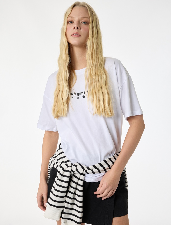  Bisiklet Yaka Kısa Kollu Pamuklu Arkası Baskılı Oversize Tişört