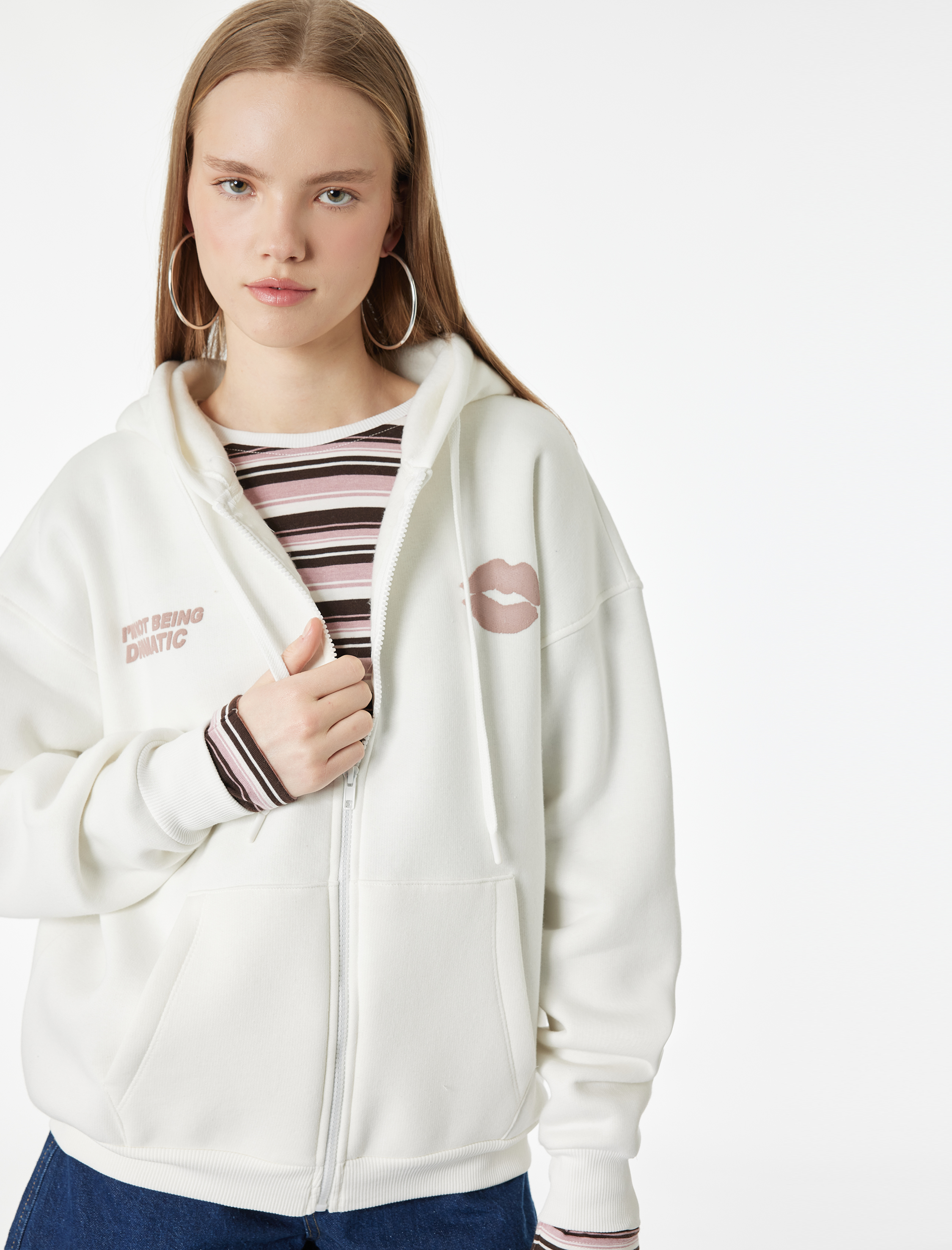   Kapüşonlu Uzun Kollu Arkası Baskılı Fermuarlı Oversize Sweatshirt