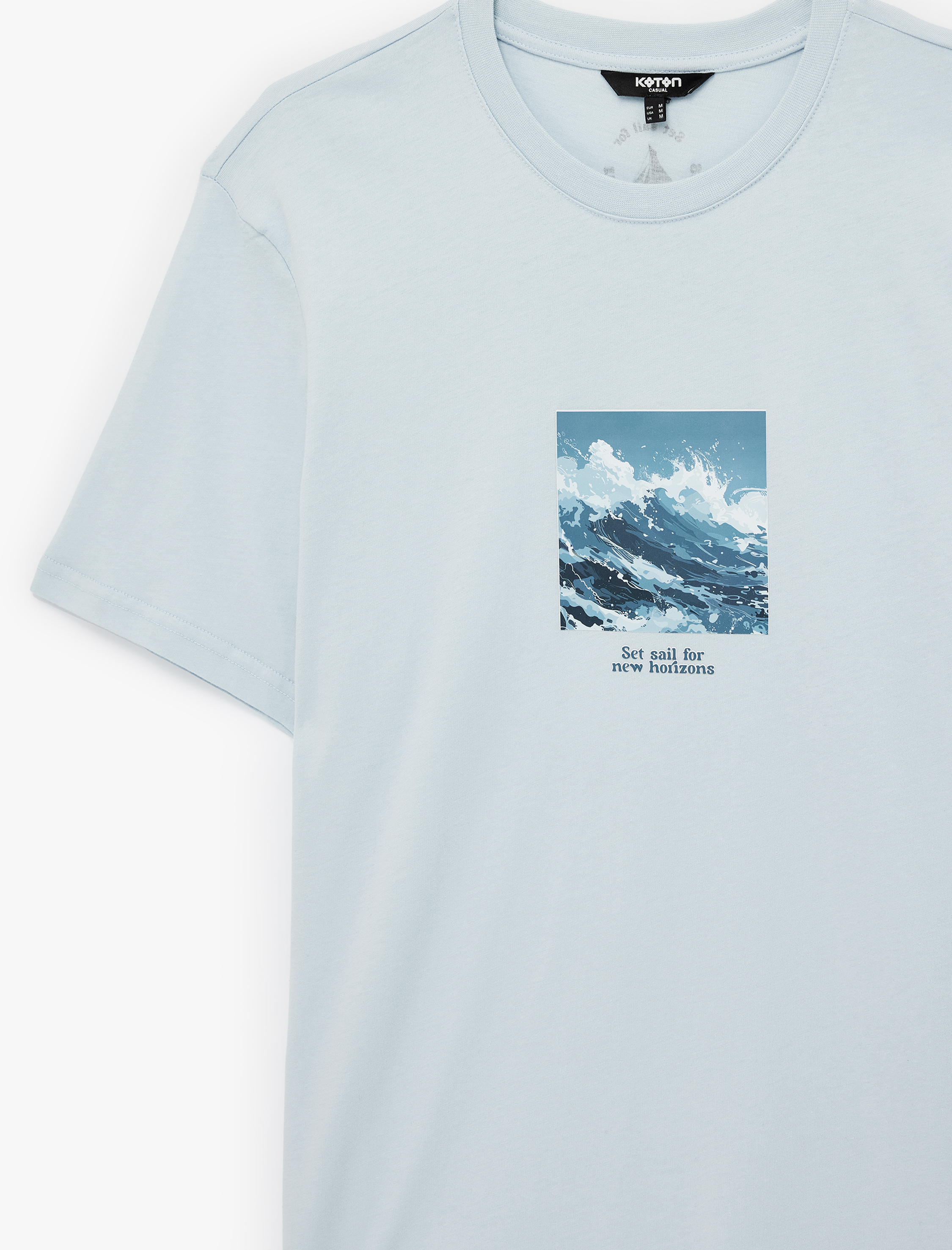   Regular Fit Dikiş Detaylı Kısa Kollu Pamuklu Bisiklet Yaka Baskılı Tişört