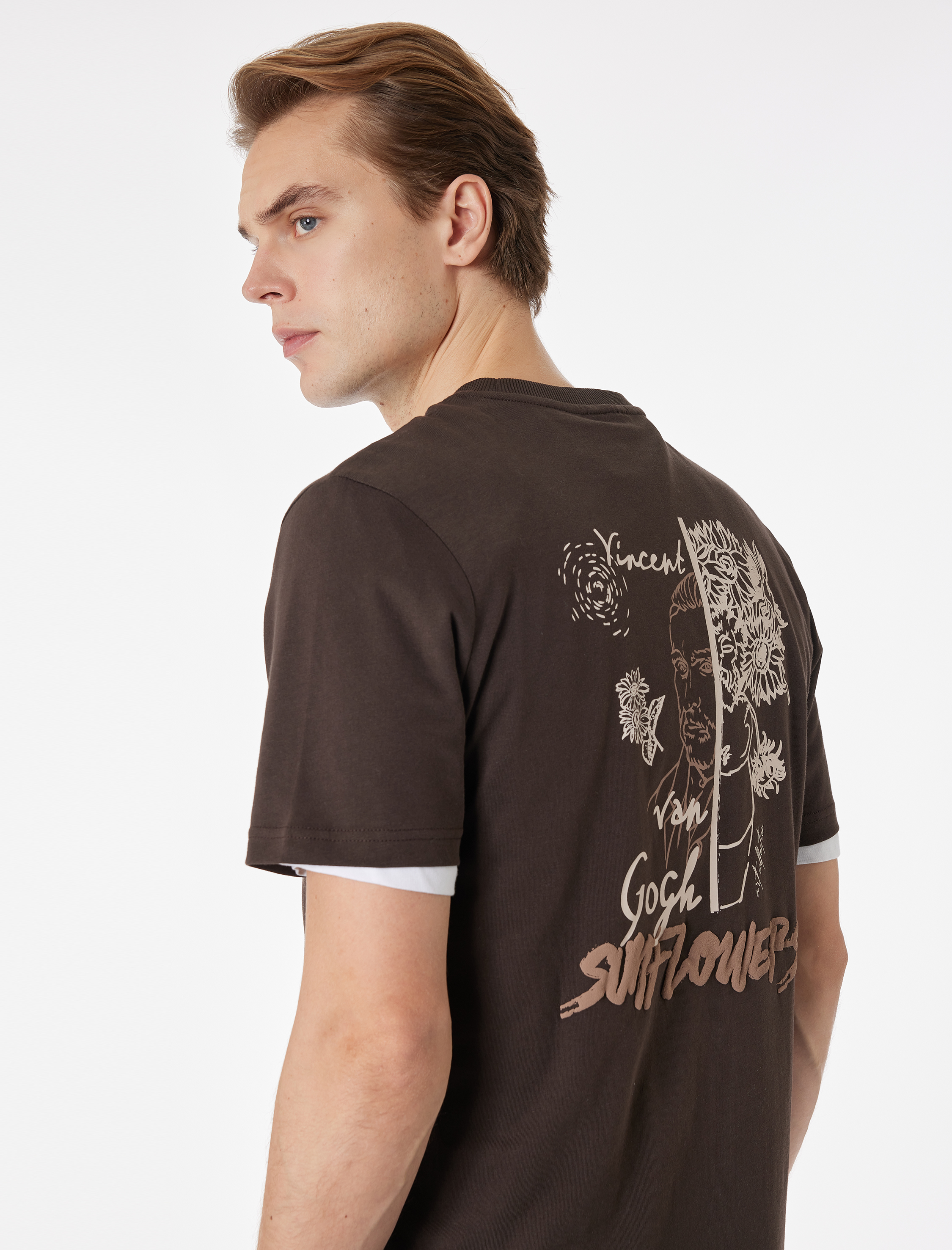   Regular Fit Kısa Kollu Bisiklet Yaka Pamuklu Lisanslı Van Gogh Baskılı Tişört