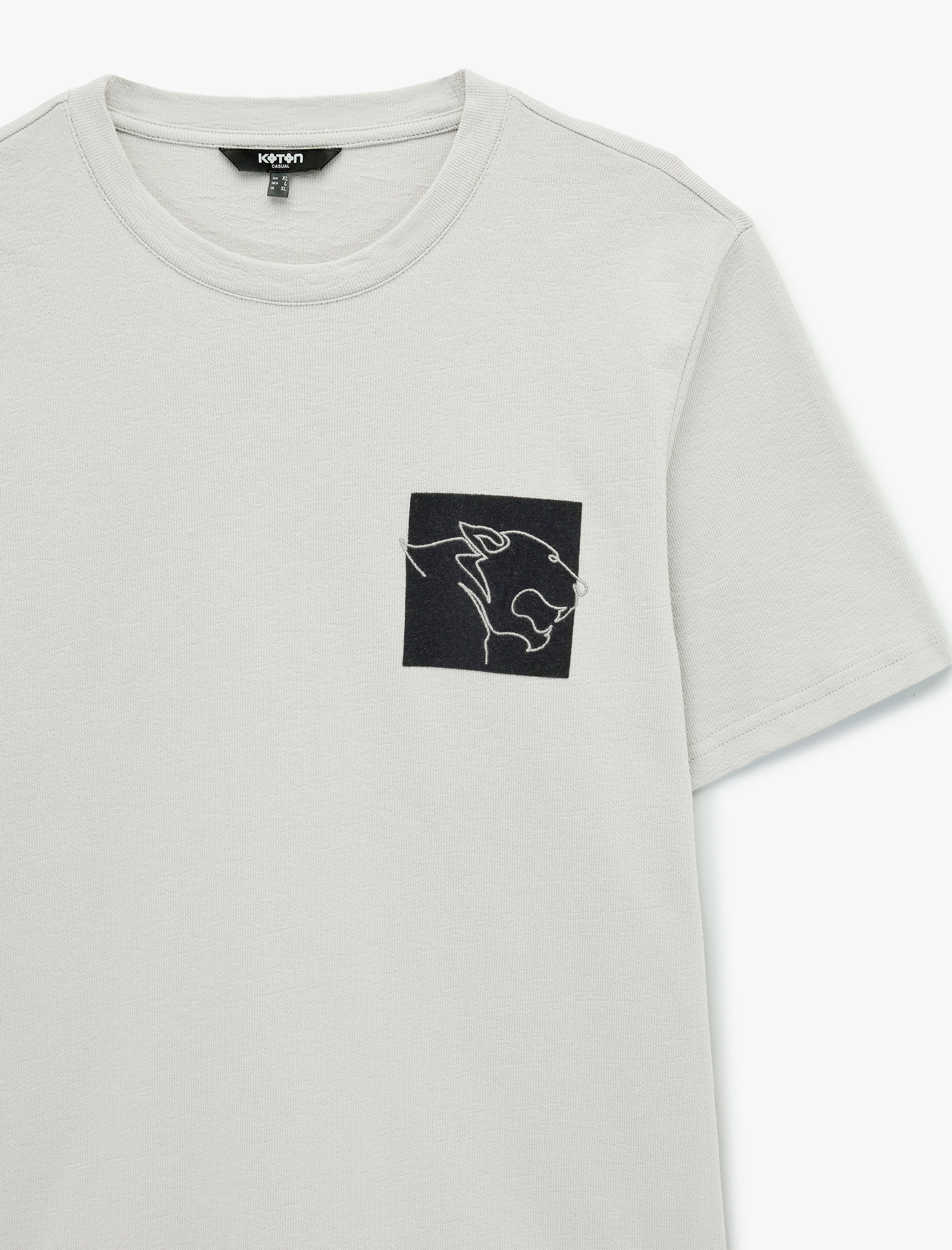   Regular Fit Kısa Kollu Pamuklu Nakışlı Bisiklet Yaka Tişört