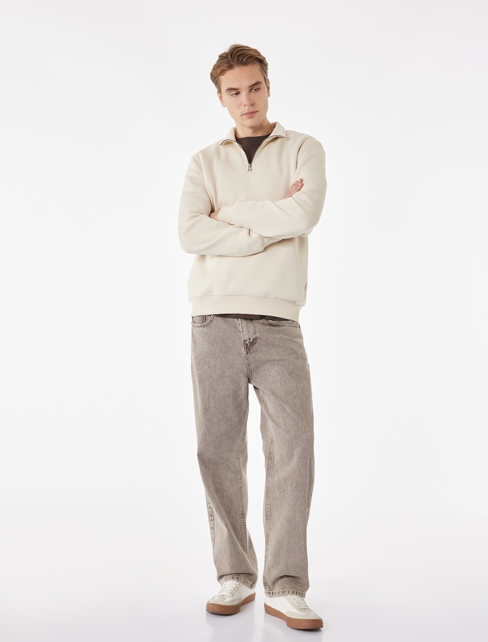 Regular Fit Uzun Kollu Şardonlu Dik Yaka Basic Yarım Fermuarlı Sweatshirt