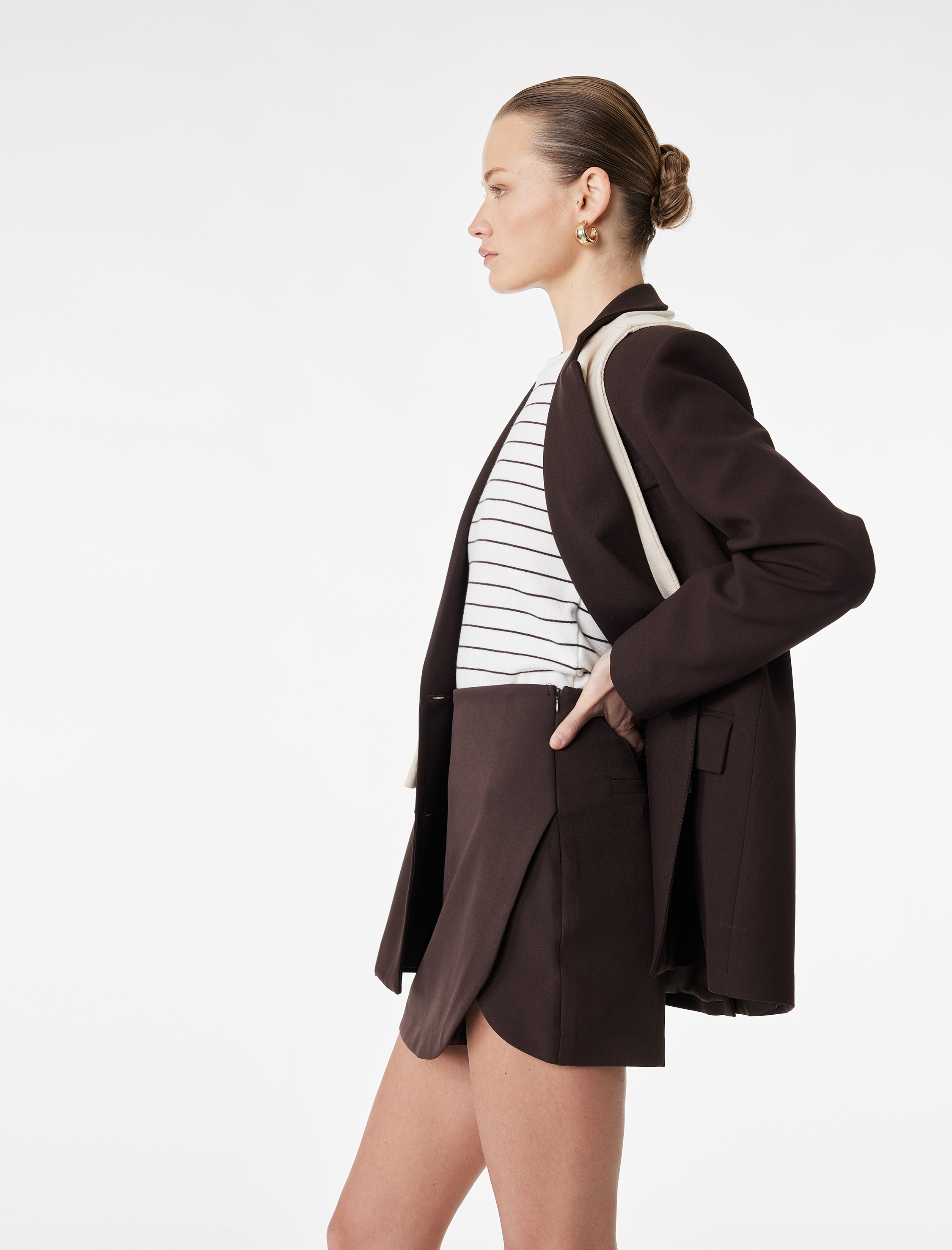   Yırtmaç Detaylı Normal Bel Mini Şort Etek