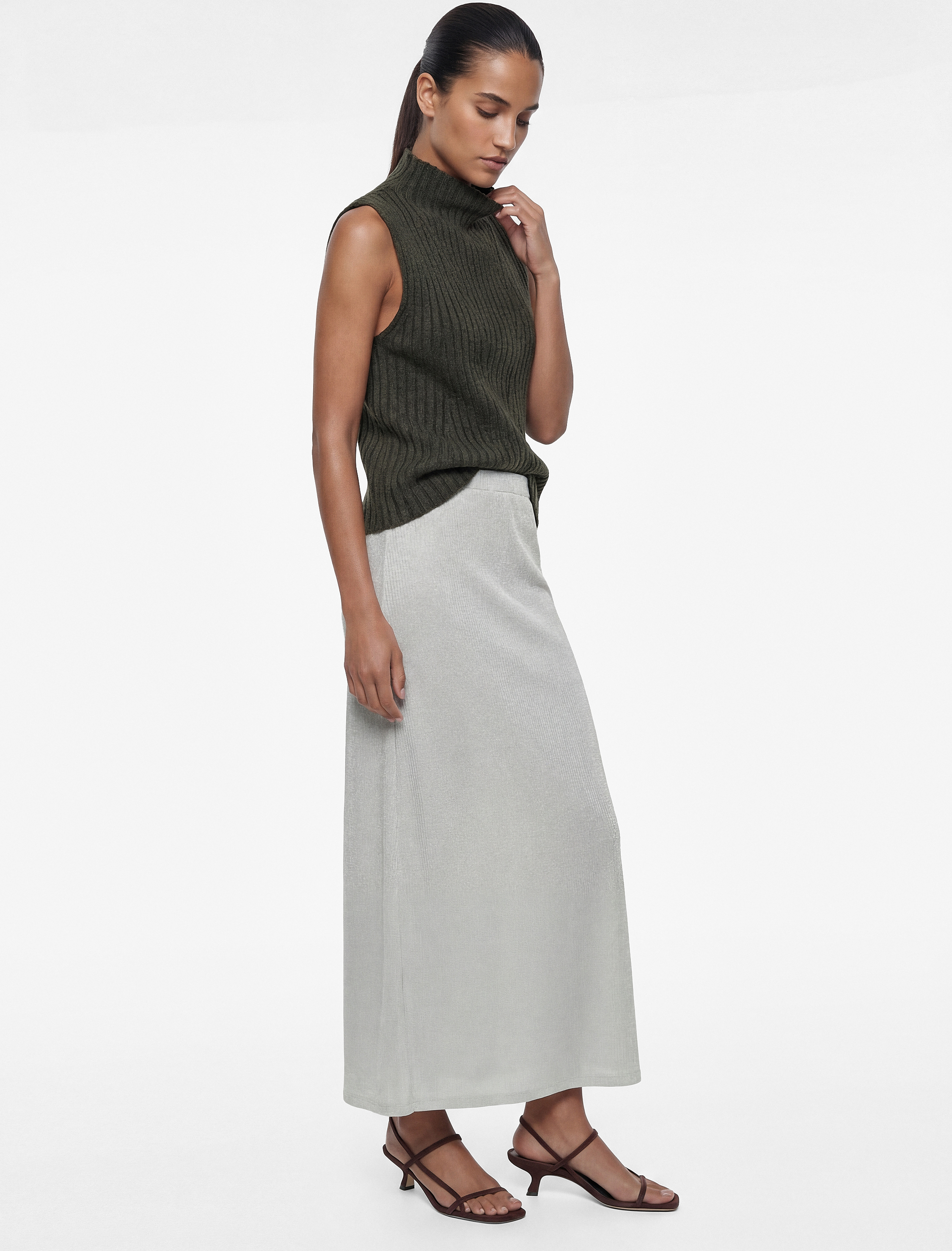   İnce Metalik İplik Detaylı Parıltılı Midi A Kesim Etek