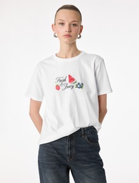 Pamuklu Kısa Kollu Bisiklet Yaka Karpuz ve Çilek Baskılı Tişört