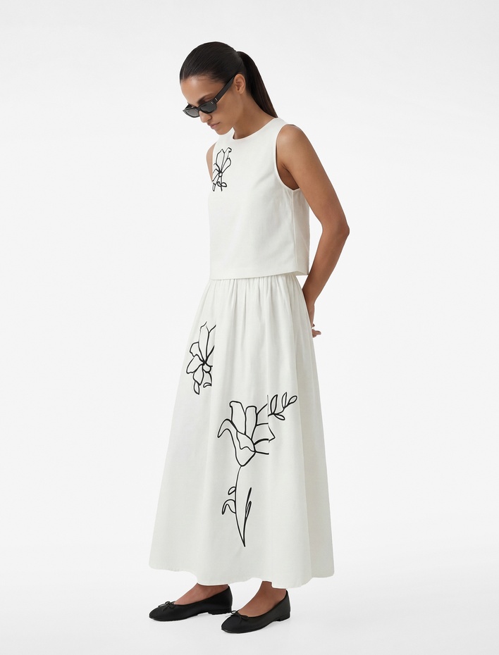  Keten Karışımlı Bisiklet Yaka Kolsuz Çiçekli Crop Bluz