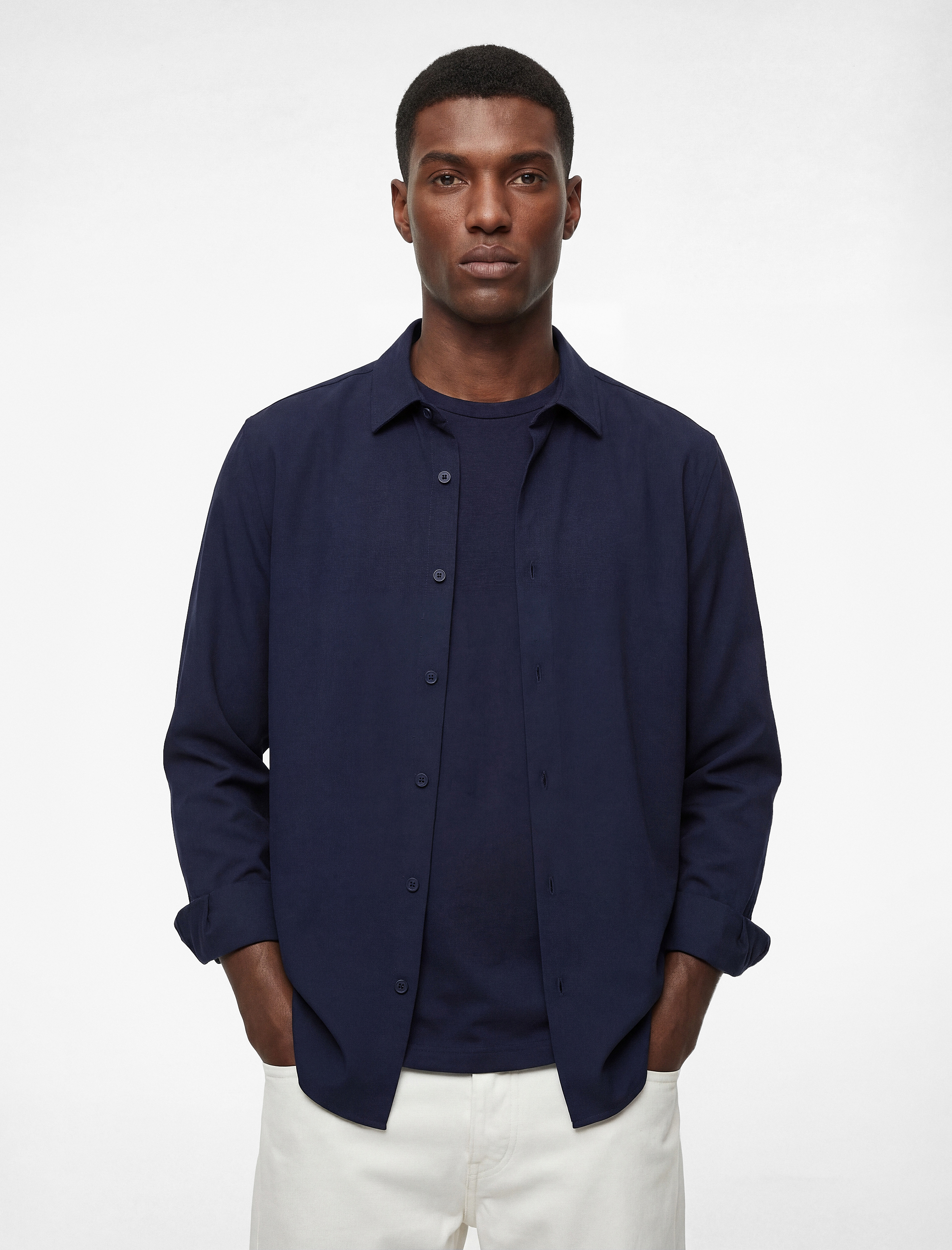   Regular Fit Düğmeli Uzun Kollu Yarım İtalyan Yaka Klasik Gömlek