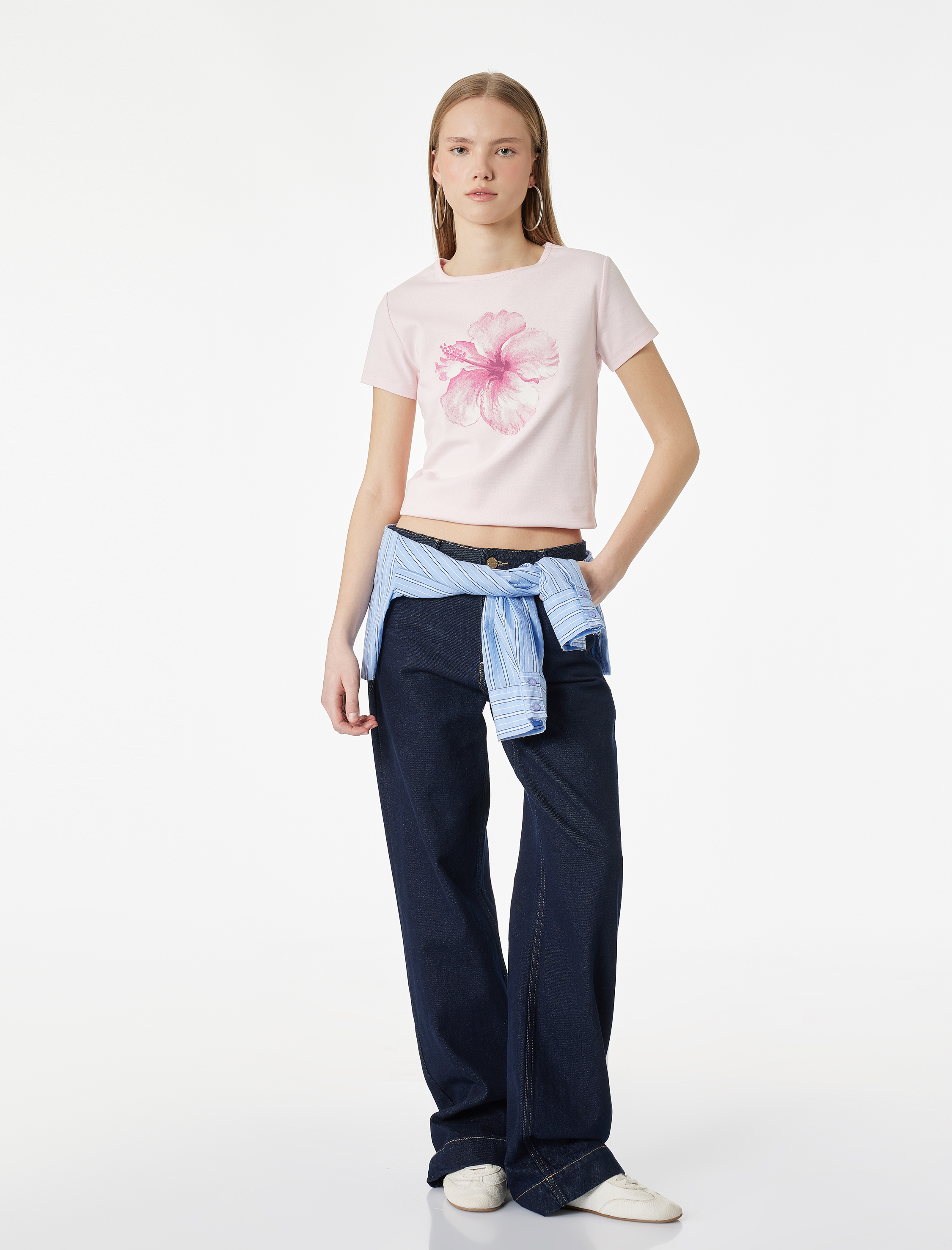   Slim Fit Bisiklet Yaka Kısa Kollu Pamuklu Baskılı Tişört