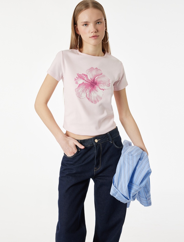  Slim Fit Bisiklet Yaka Kısa Kollu Pamuklu Baskılı Tişört