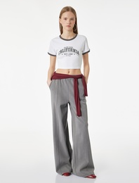 Slim Fit Biyeli Kısa Kollu Bisiklet Yaka Pamuklu Baskılı Tişört