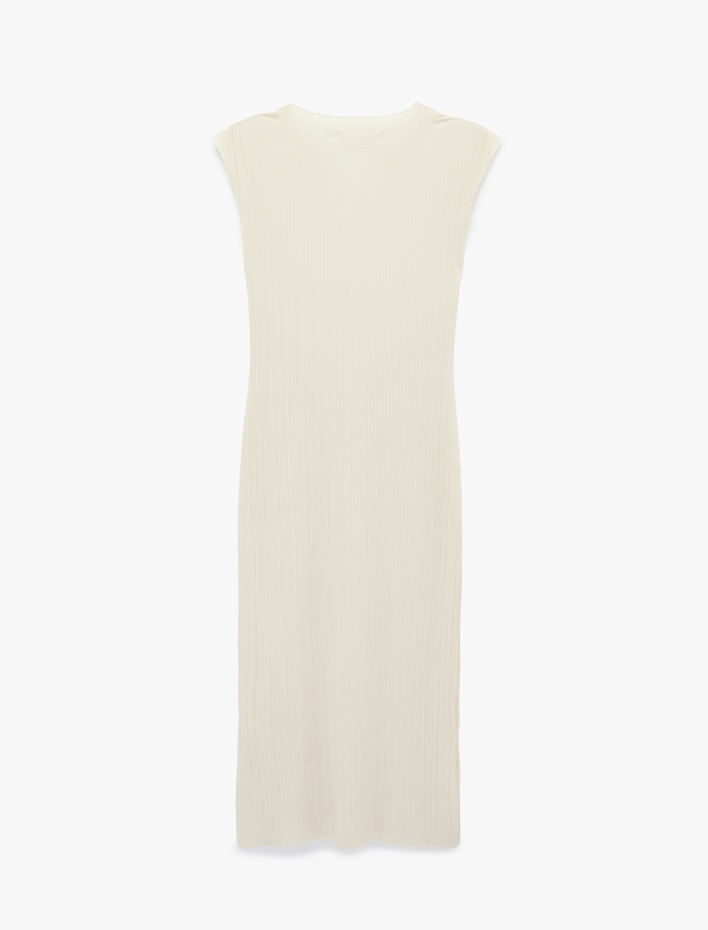  Sleeveless Midi Dress