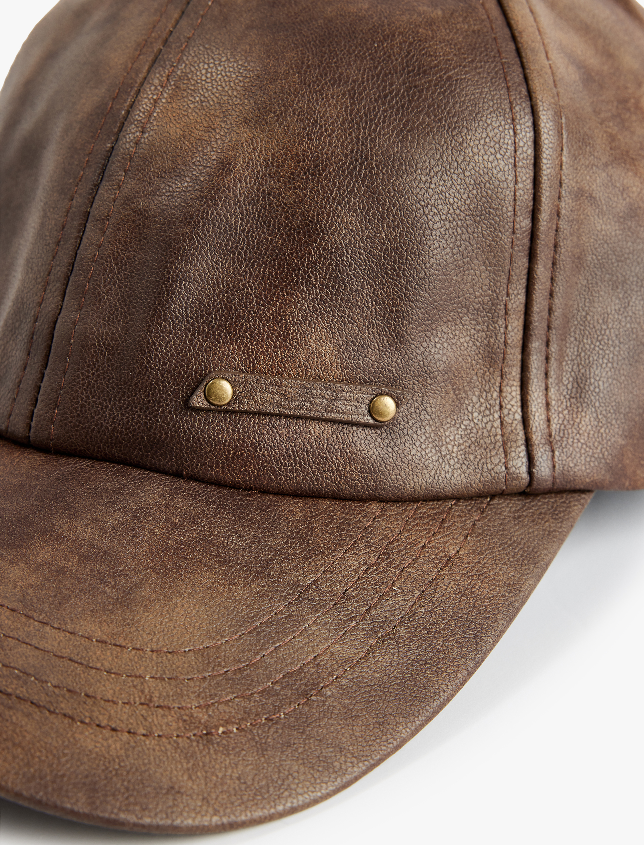  Erkek Etiket Detaylı Suni Deri Kep Şapka