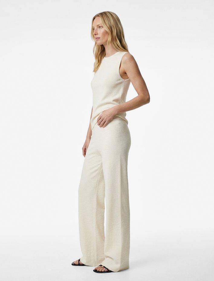  Pamuk Karışımlı Dokulu Uzun Geniş Paça Pantolon