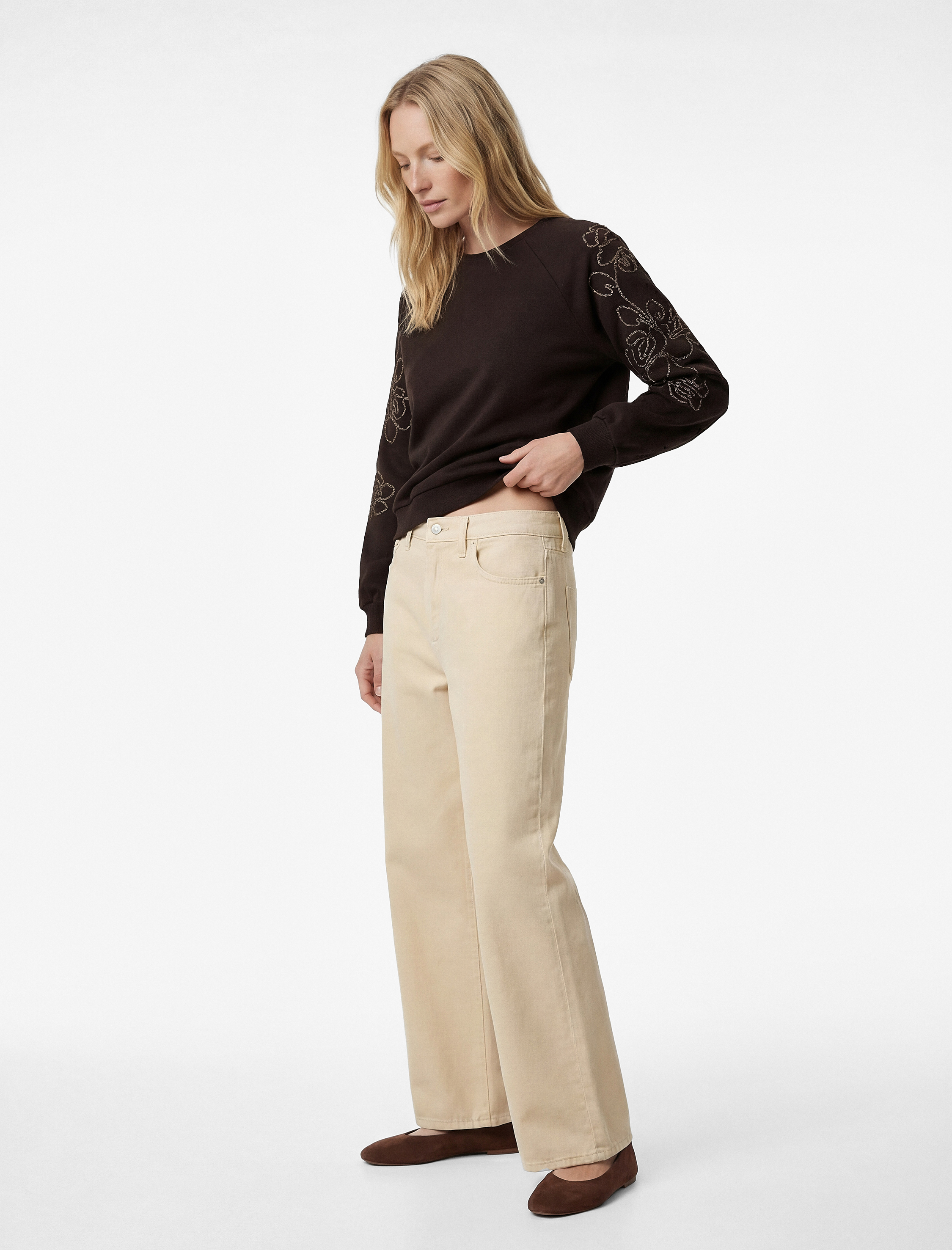   Uzun Kollu Çiçekli Boncuk İşlemeli Bisiklet Yaka Oversize Sweatshirt