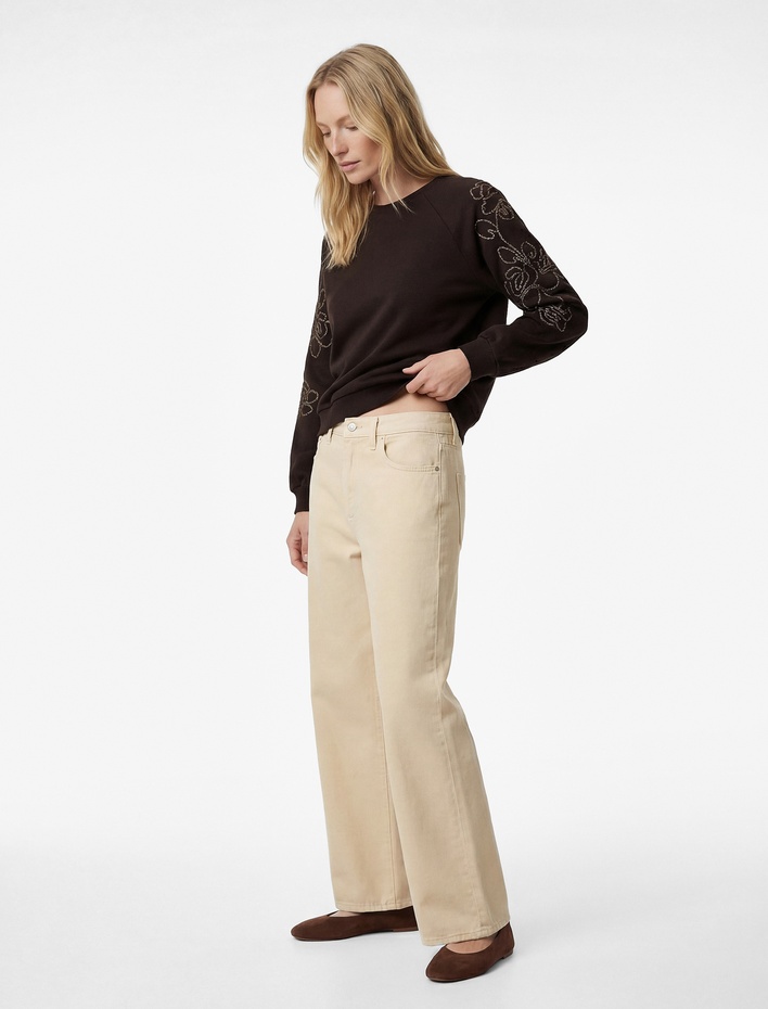  Uzun Kollu Çiçekli Boncuk İşlemeli Bisiklet Yaka Oversize Sweatshirt