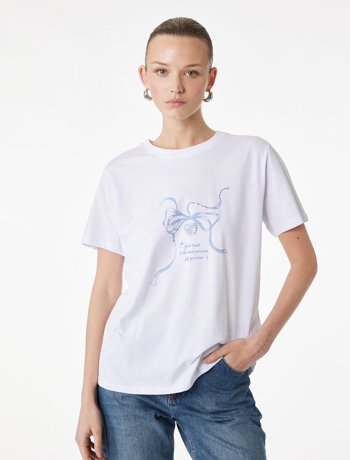  Regular Fit Kısa Kollu Bisiklet Yaka Pamuklu Fiyonklu Tişört