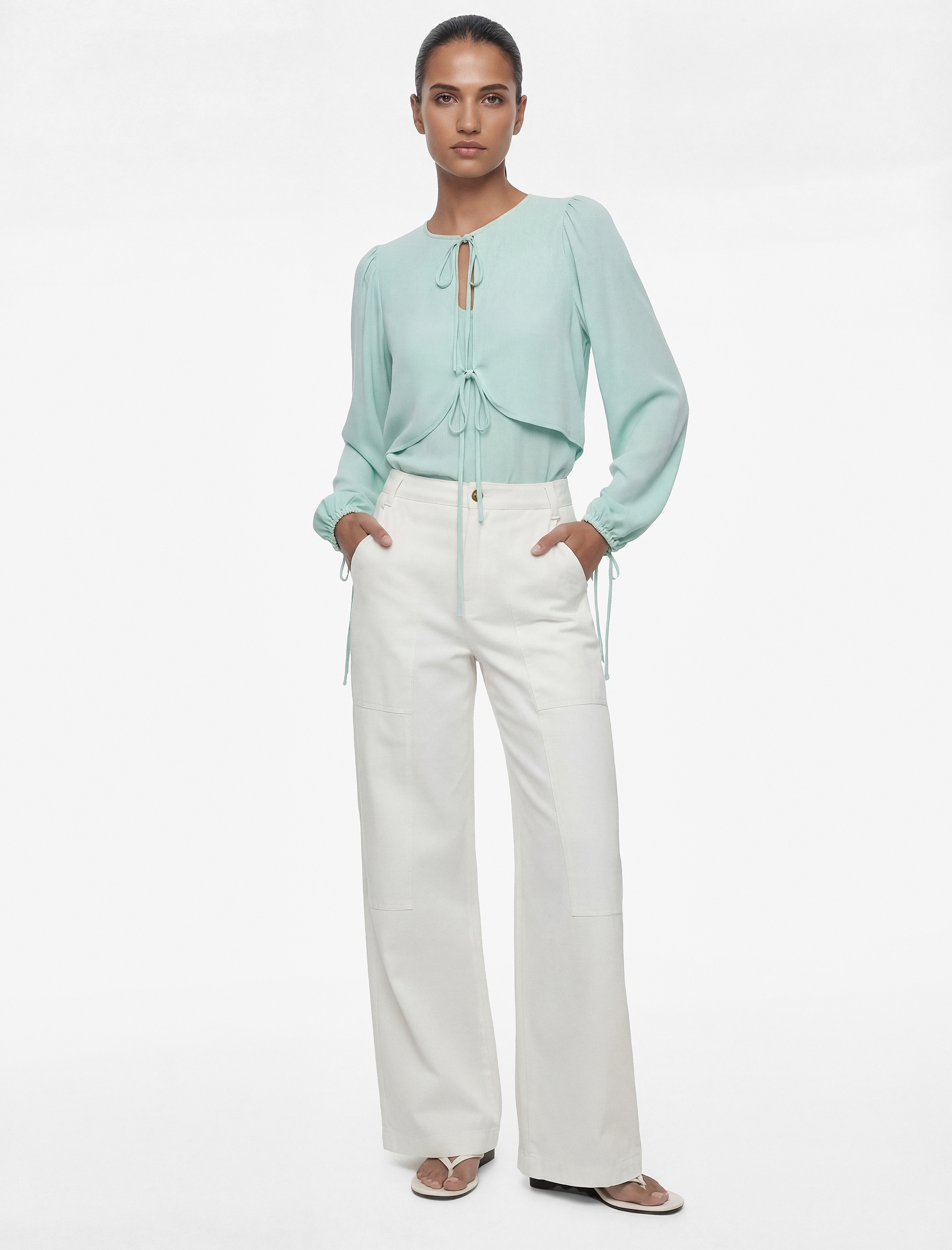   Uzun Kollu Bağcıklı Yuvarlak Yaka Şifon Bluz