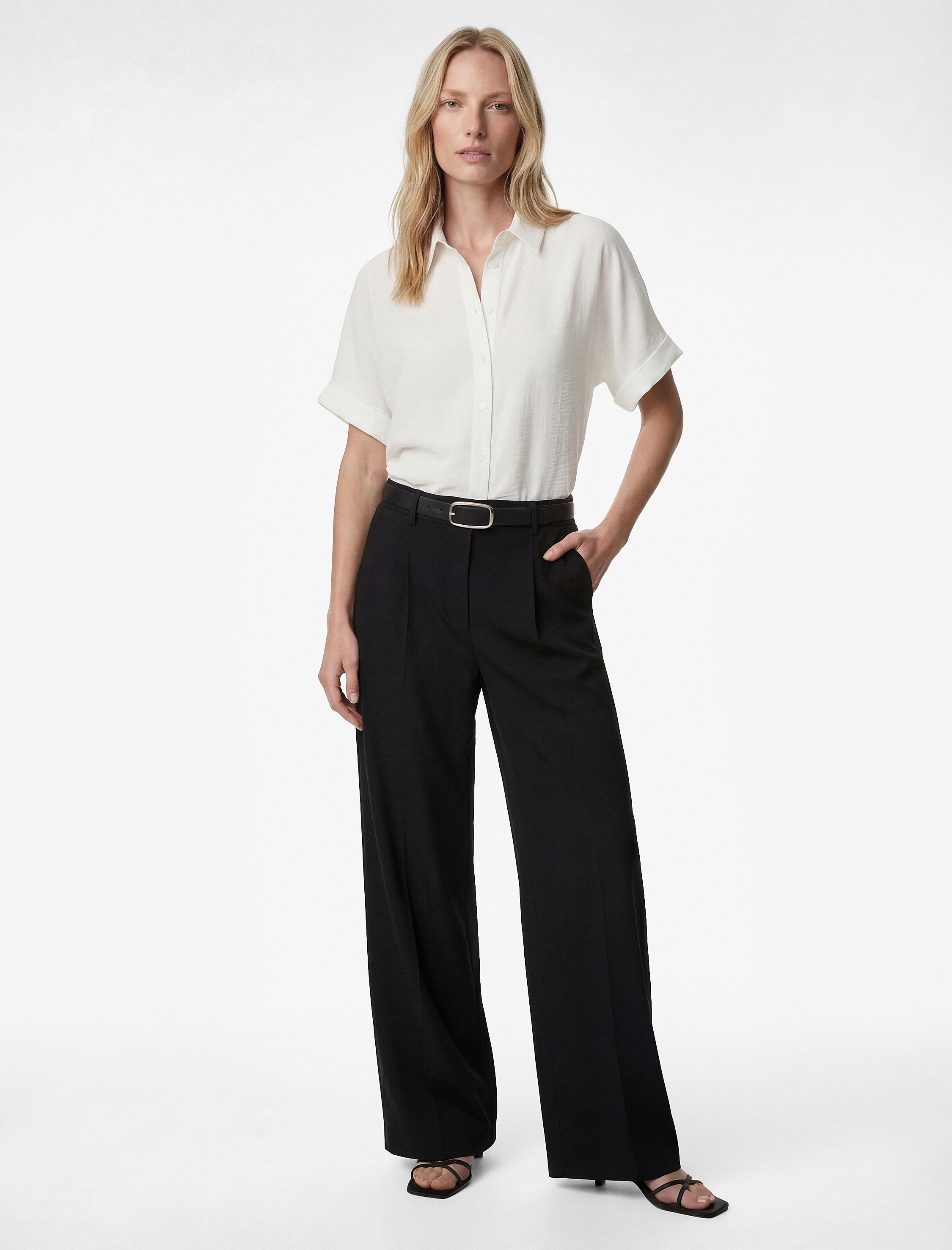   Aerobin Kumaş Regular Fit Düğmeli Kısa Kollu Saten Gömlek