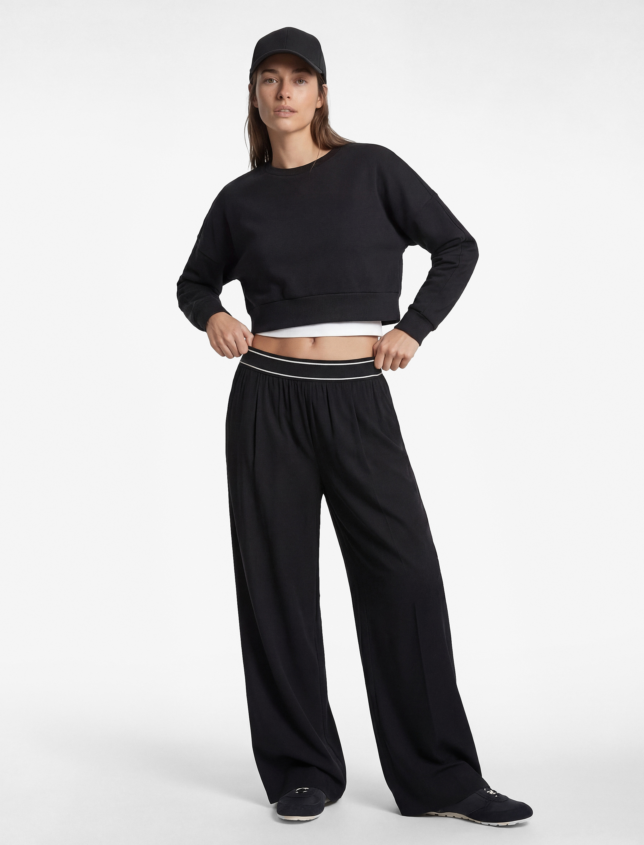   Yüksek Bel Lastik Detaylı Geniş Paça Spor Paraşüt Eşofman Altı