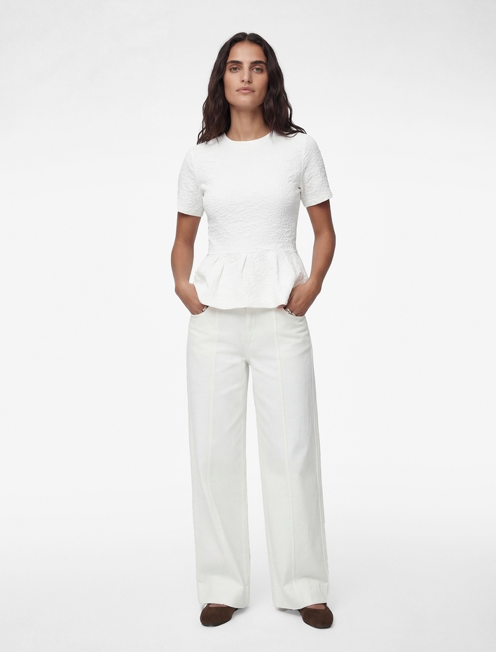  Slim Fit Bisiklet Yaka Kısa Kollu Dokulu Peplum Bluz