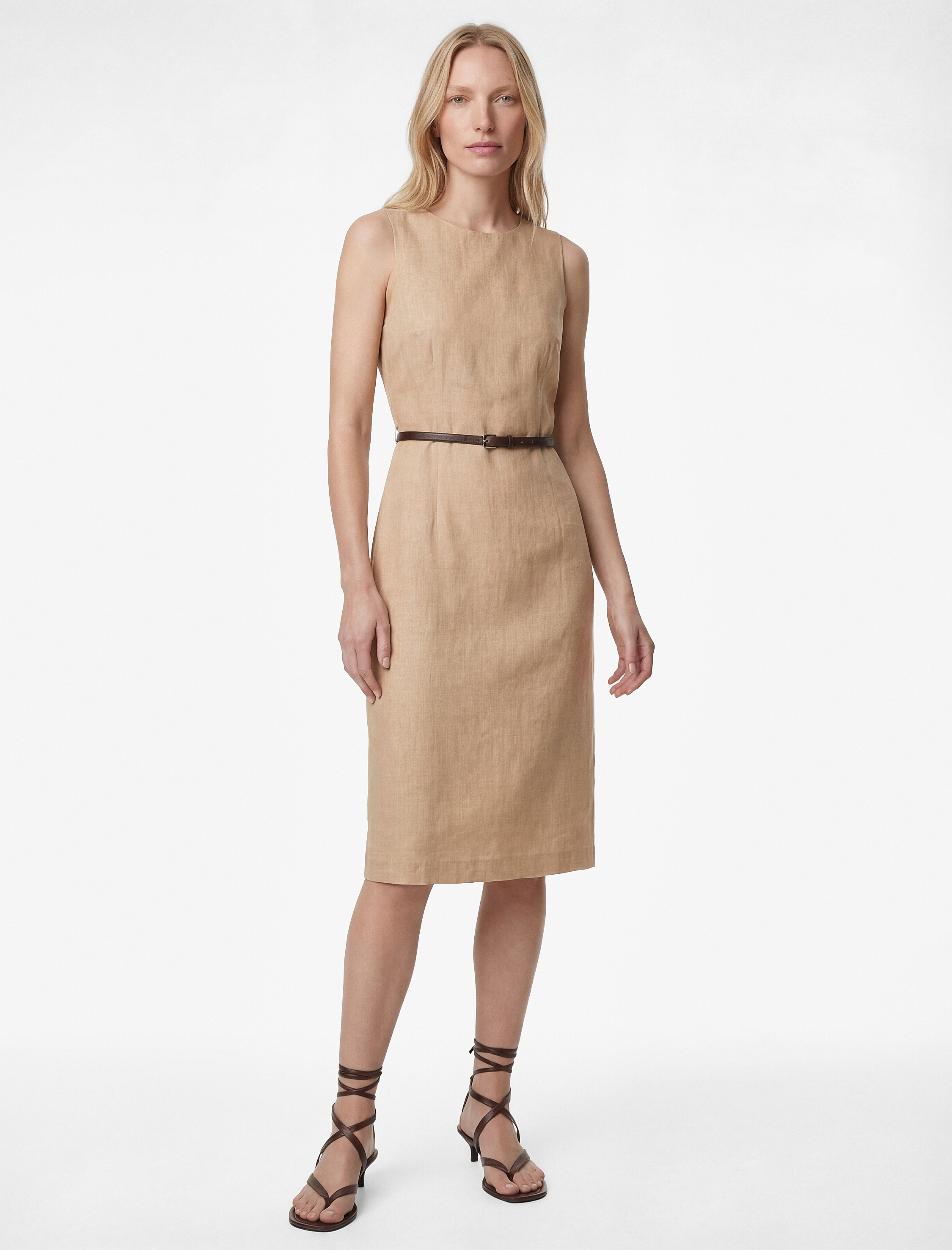   Kemer Detaylı Slim Fit Kolsuz Bisiklet Yaka A Kesim Midi Elbise