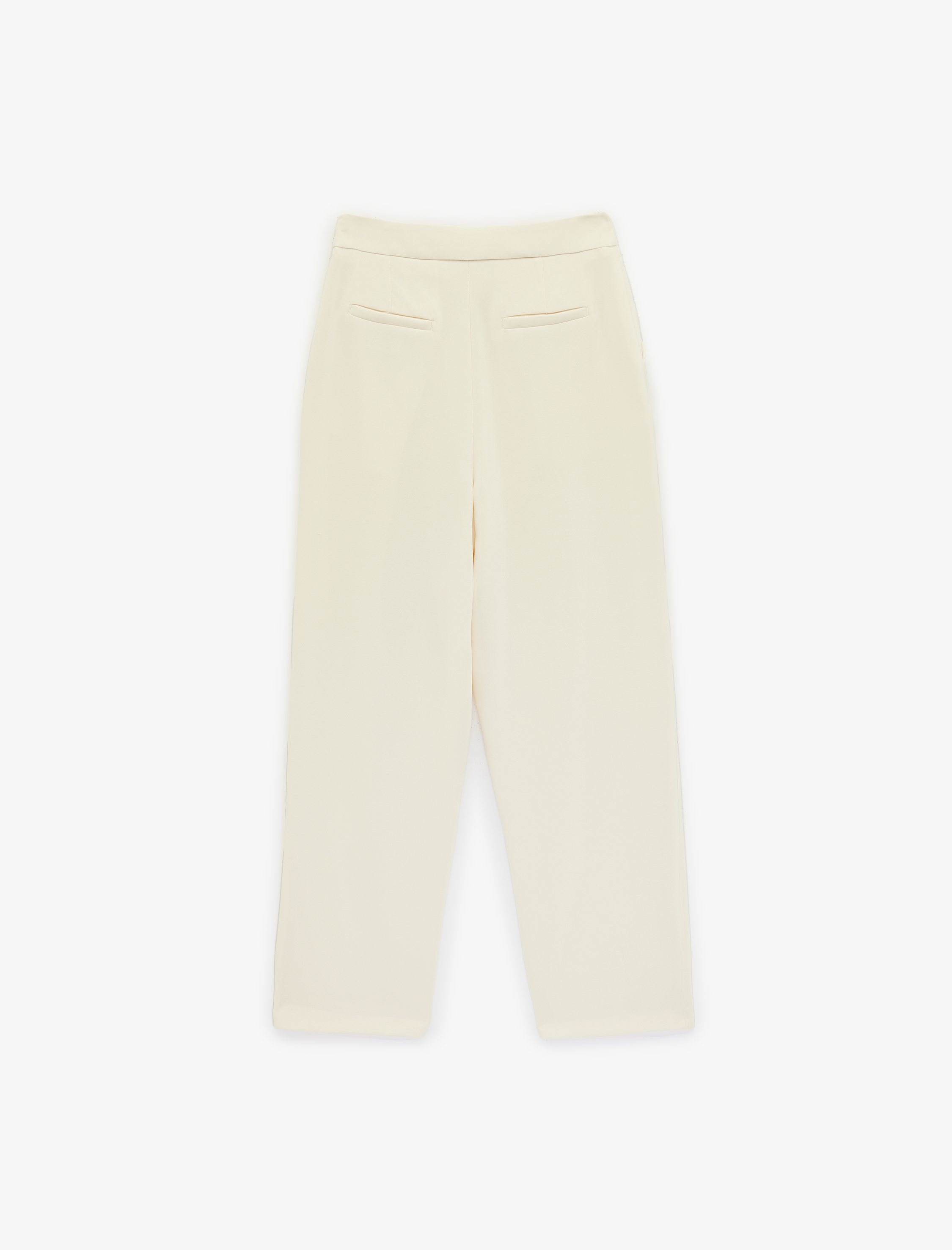   Krep Kumaş Aksesuar Detaylı Cepli Yüksek Bel Havuç Pantolon