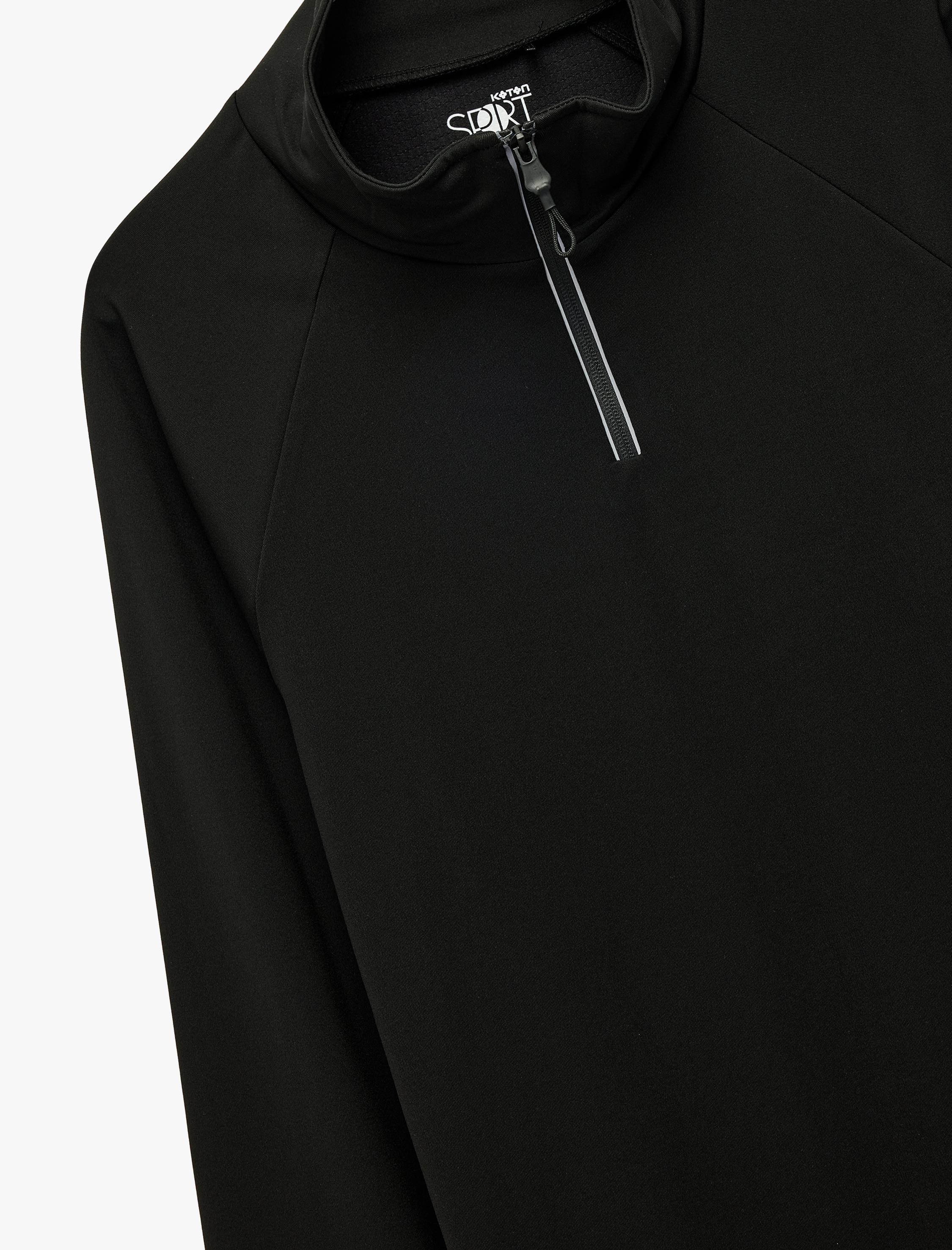   Uzun Kollu Dik Yaka Yarım Fermuarlı Spor Sweatshirt