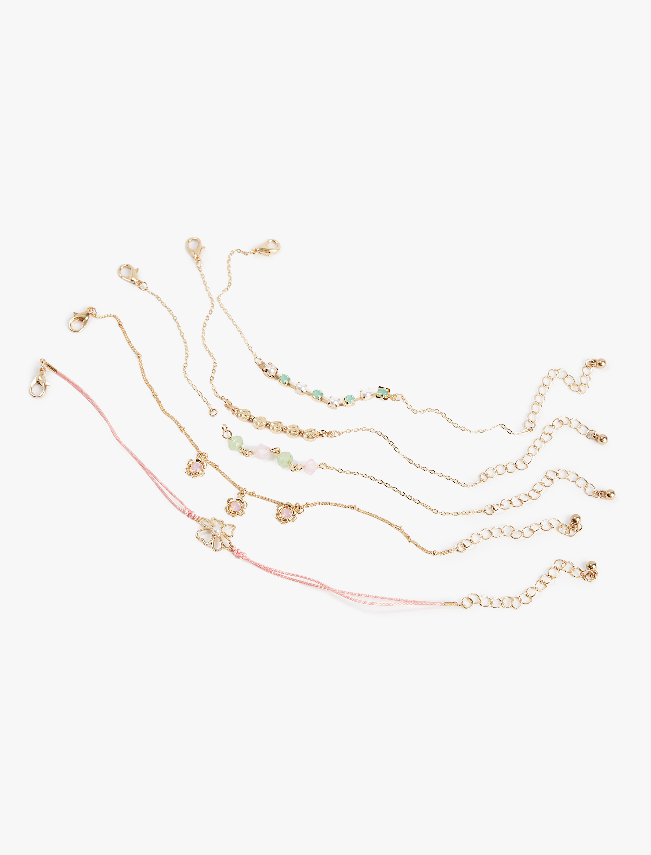  Kadın 5'li Çiçek Detaylı Bileklik Seti